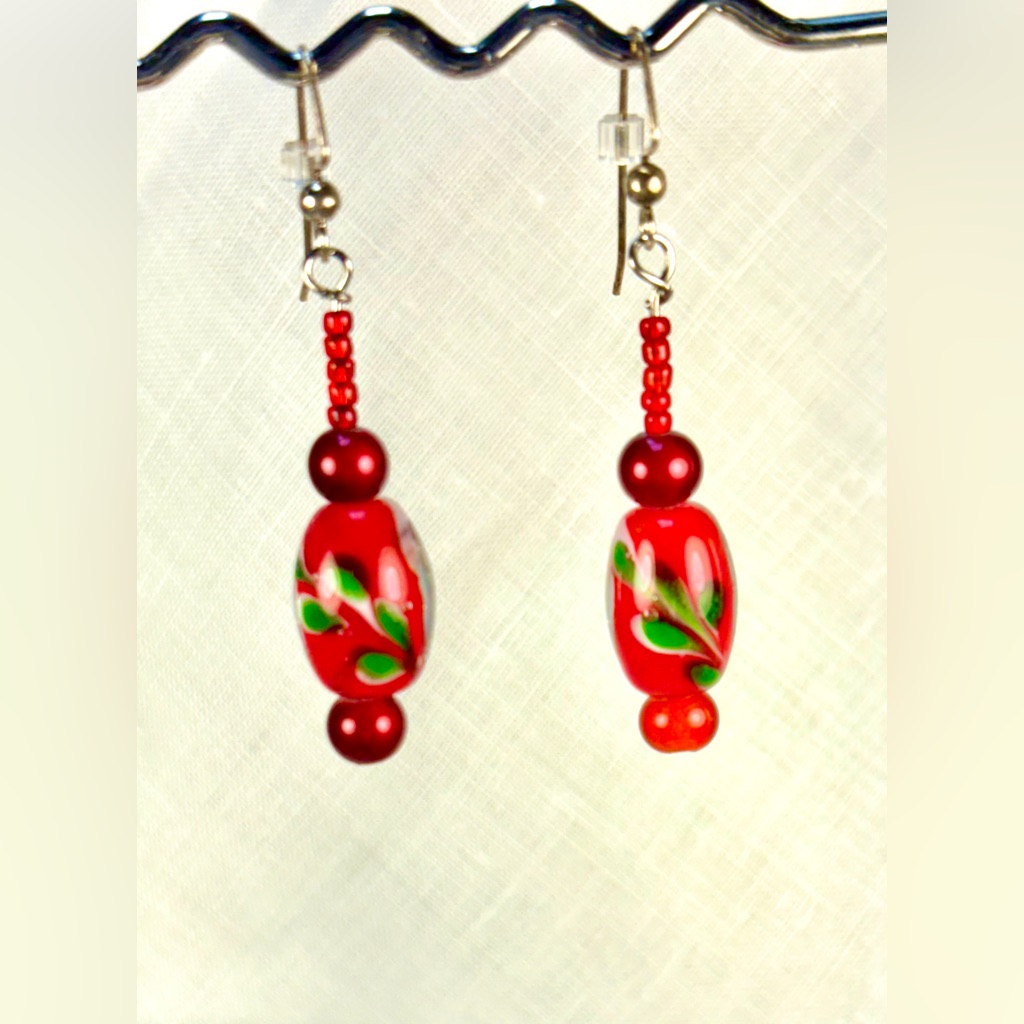 Earrings Pierced Handcrafted Women Unique Design Red Glass Beads - Green Infused 14$